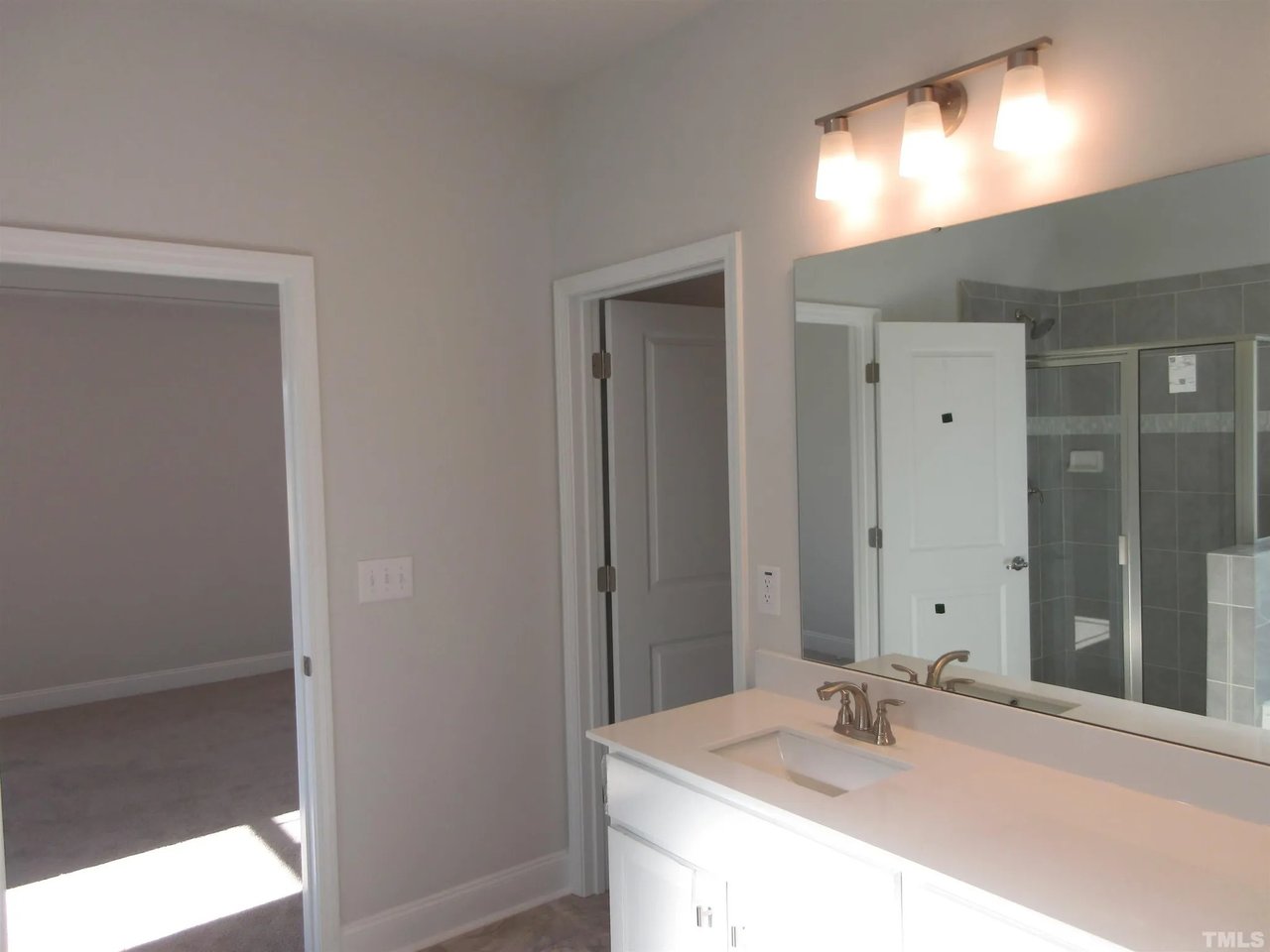 39 N Cousins Ct