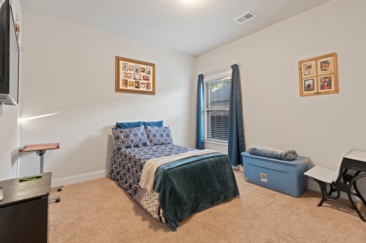 Luxury 4-Bedroom Home with Bonus Room & Gourmet Kitchen!