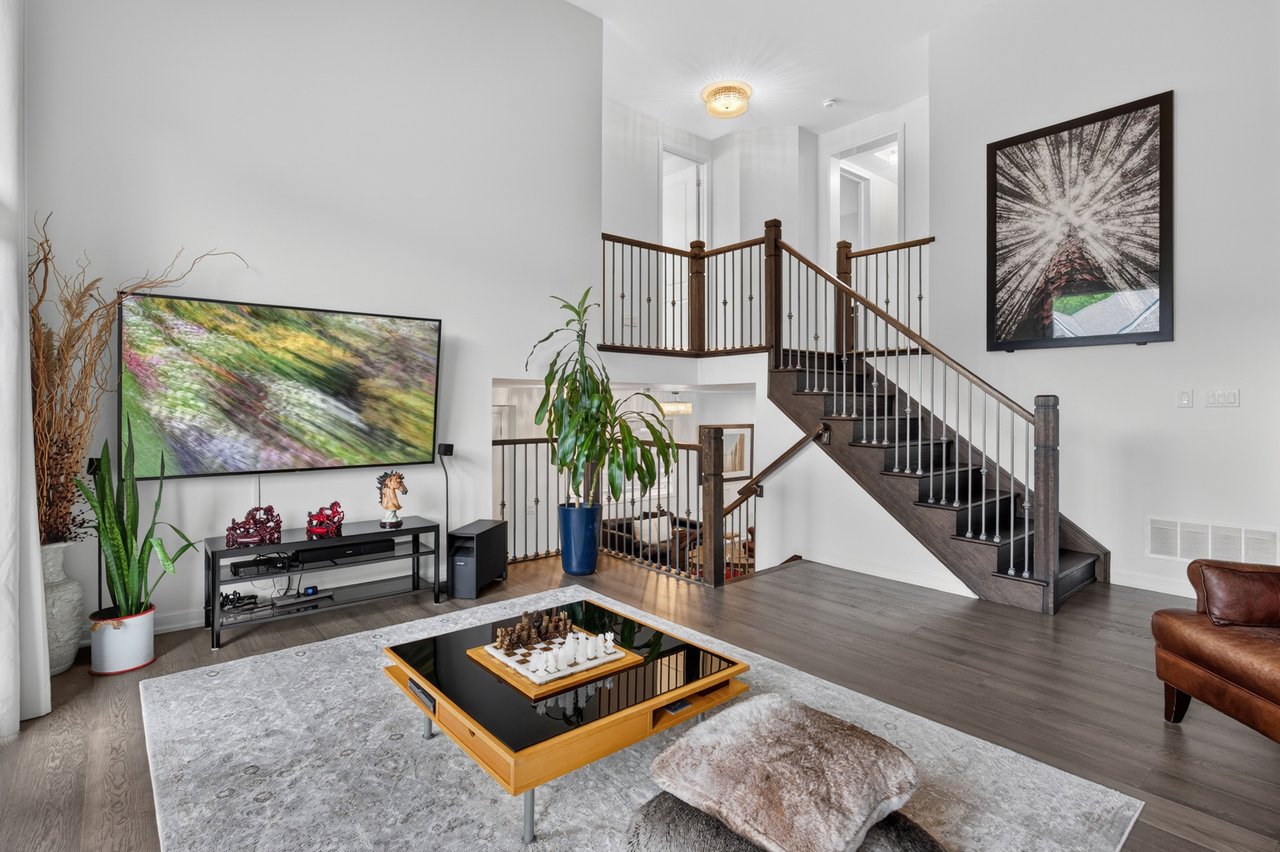3364 Vernon Powell Drive, Oakville