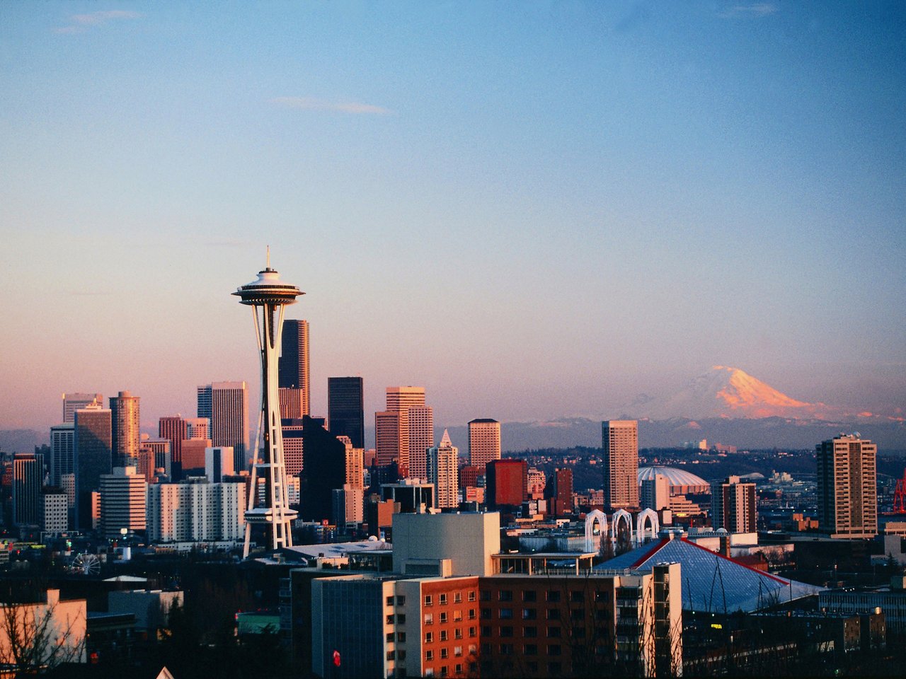 Moving to Seattle? What to Know Before You Buy a Home