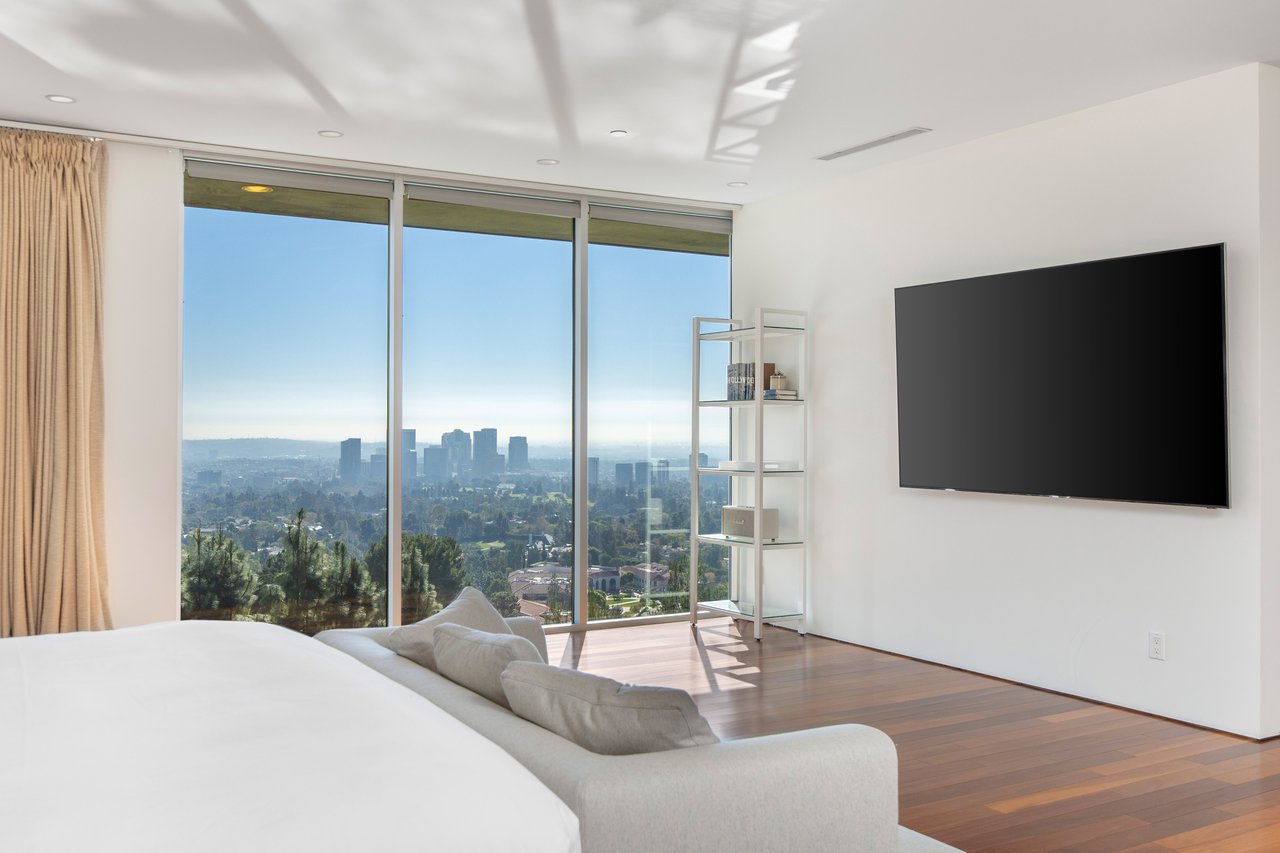 1290 Angelo Dr, Beverly Hills