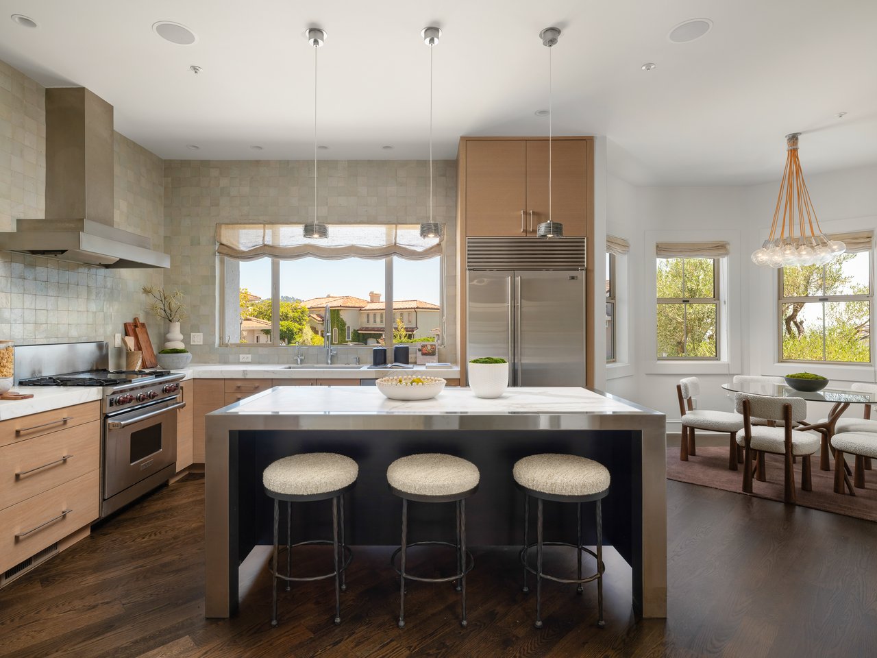 Architectural Modernism, Bay Views, and Exceptional Outdoor Living