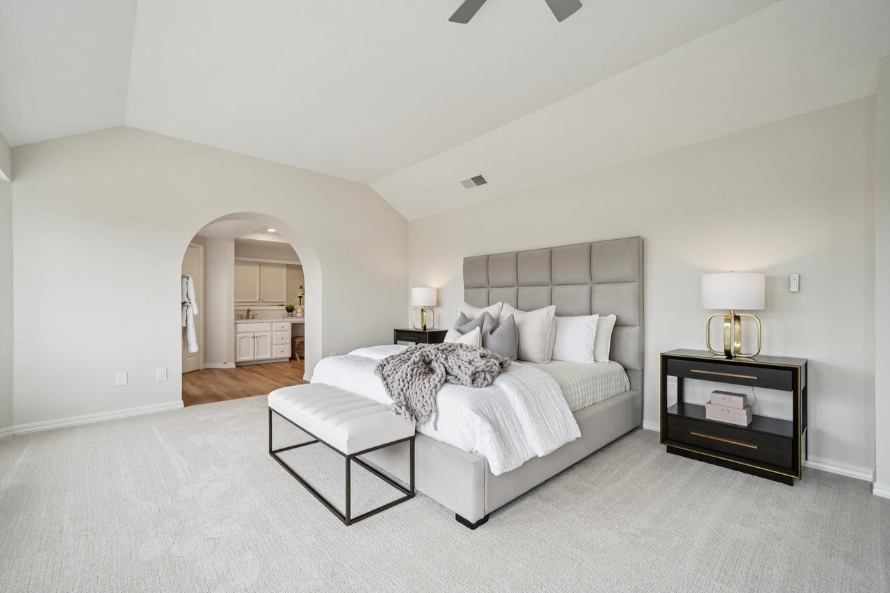 5075 Monaco Dr.