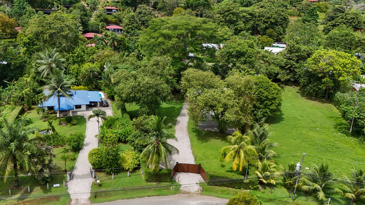 OJOCHAL JUNGLE HOME | EXPANSIVE LAND & DEVELOPMENT POTENTIAL