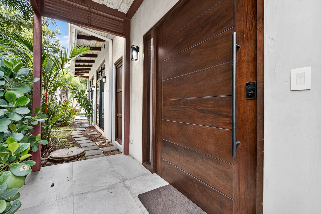 Casa Arcana | Luxury 3BR Condo with Private Pool in Tamarindo Parks | Walk to Beach