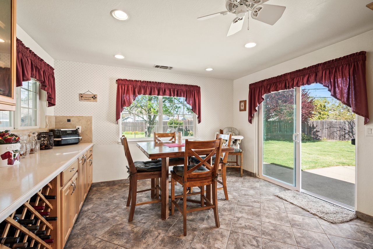 3529 Ridgewood Way