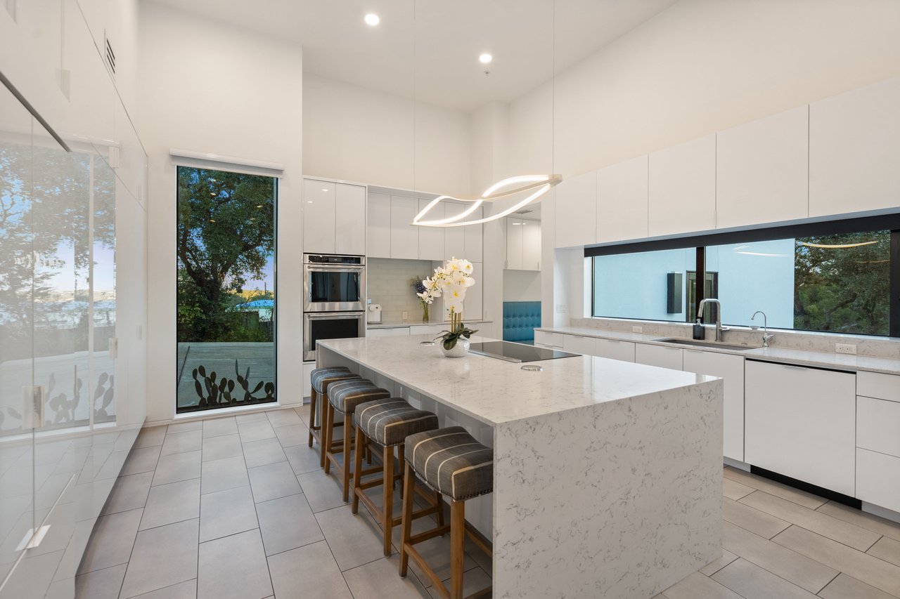 Modern Masterpiece in West Lake Hills