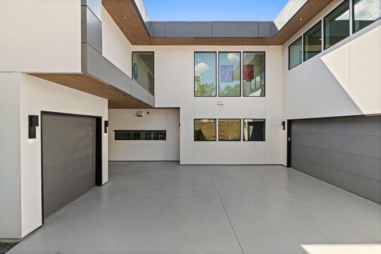 4811 Timberline Drive