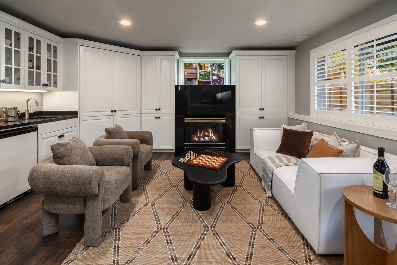 10517 NE 46th Street