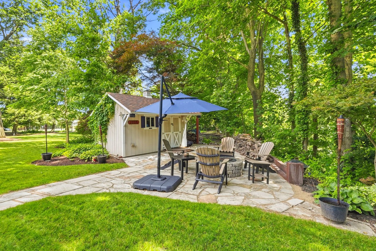 Stunning Metropark Retreat