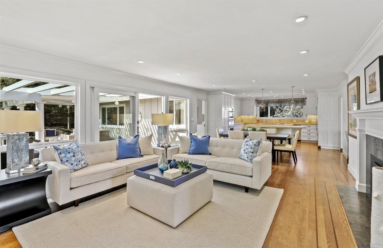 151 Fernwood Dr