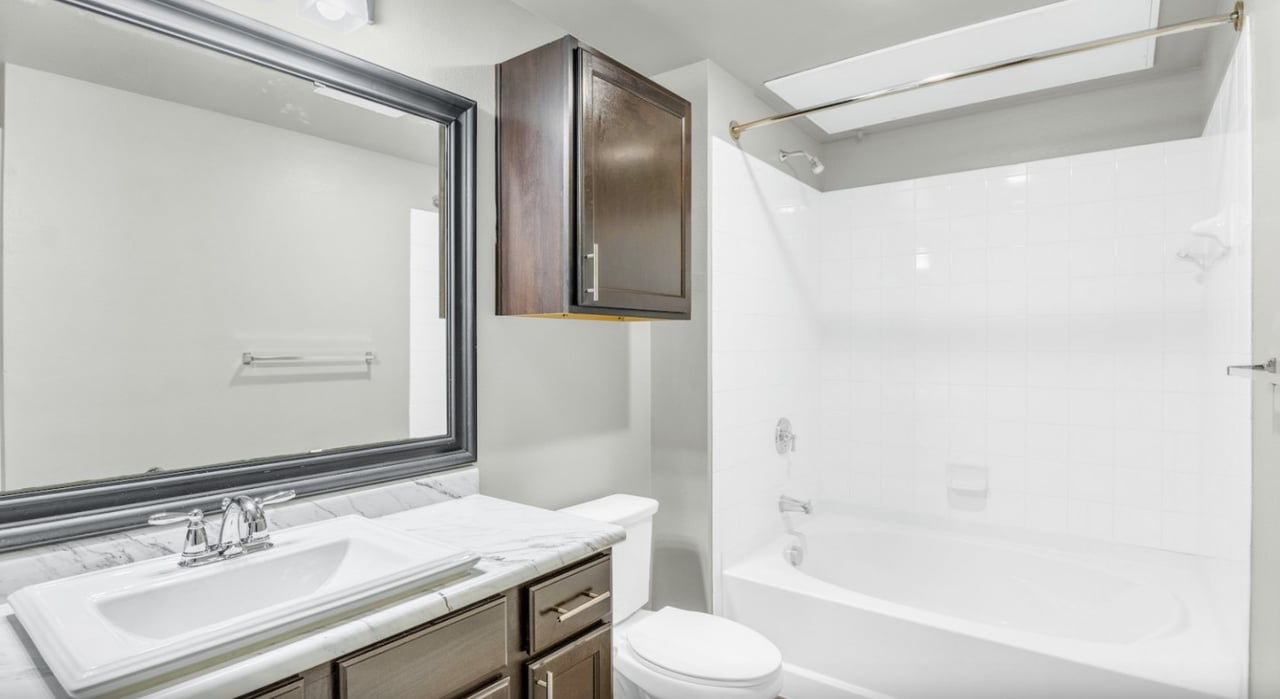 Wonderful 1/1 living south of Austin downtown