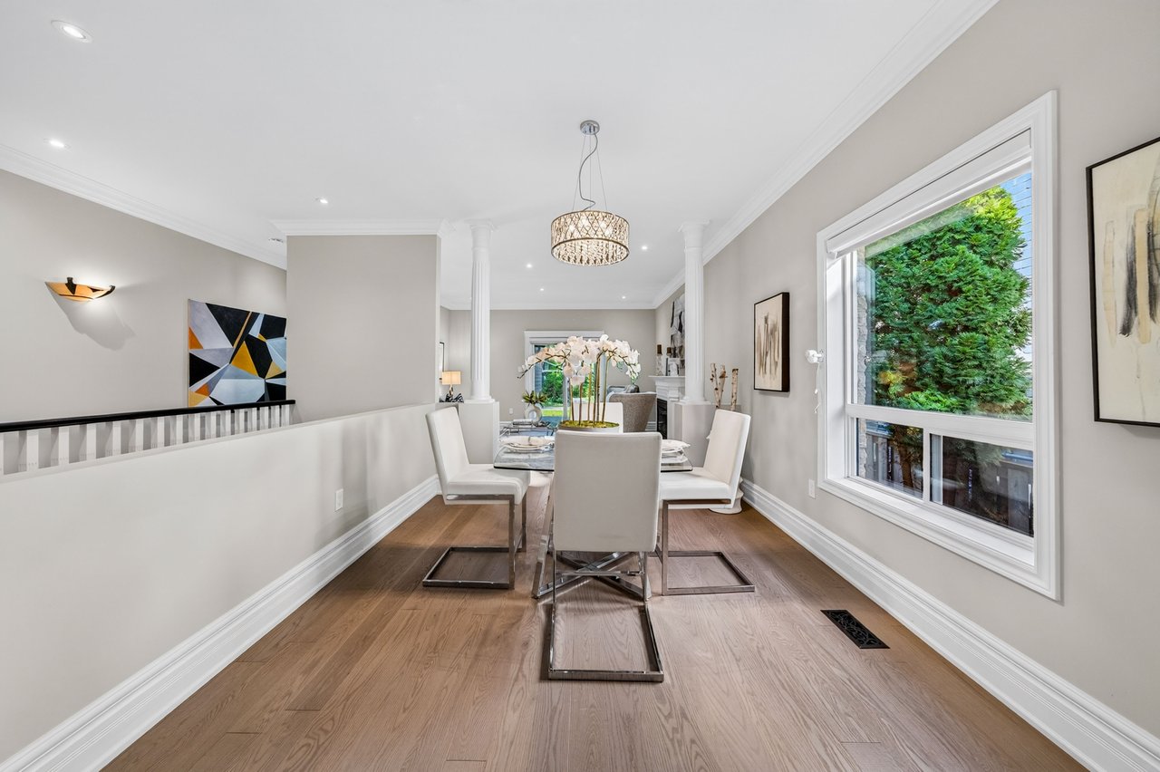 62 Fergus Ave