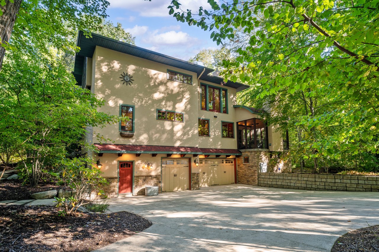 Wooded Coastal Retreat