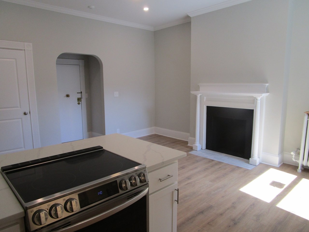 24 Peterborough St #12