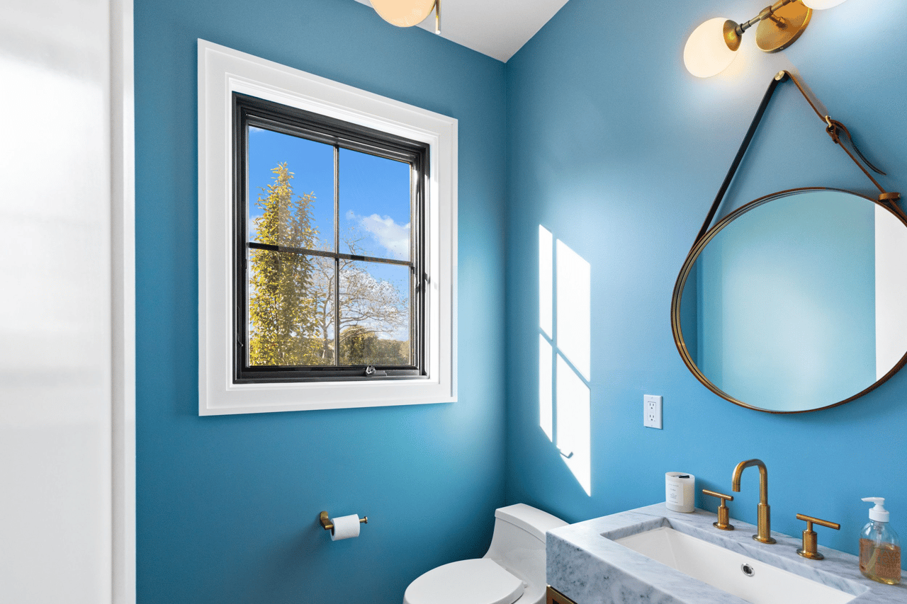 472 Edge of Woods Rd