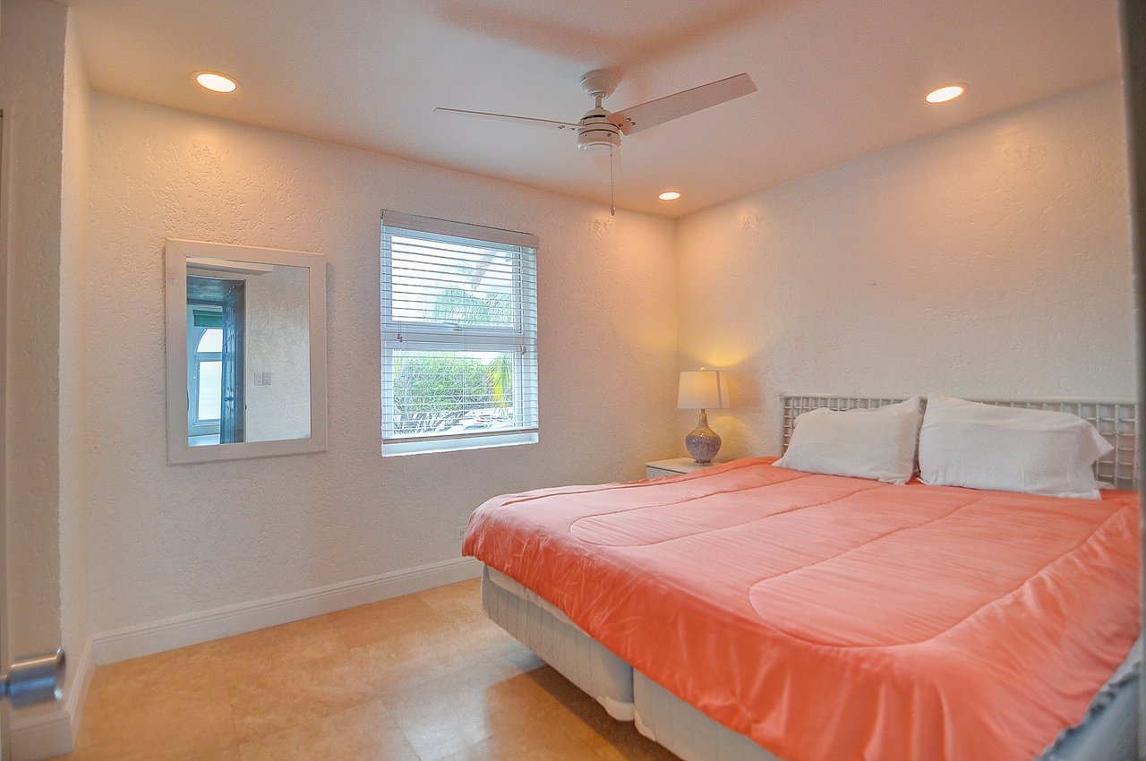 43 Delaporte Point