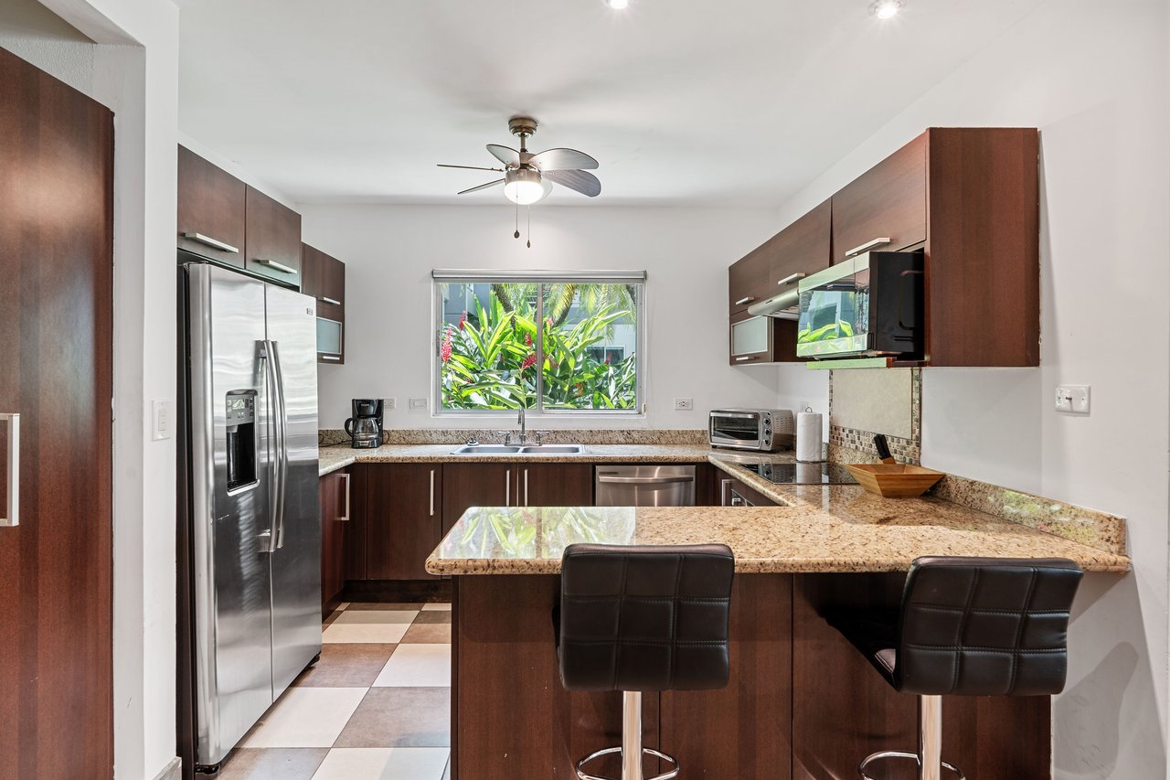 Casa Blanca 4 | Stunning Condo with Quality Finishes, Terrace & Resort-Style Amenities