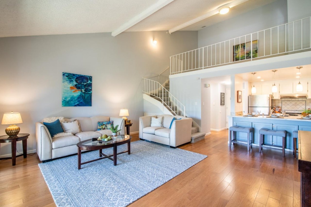 707 Fathom Dr, Unit 203