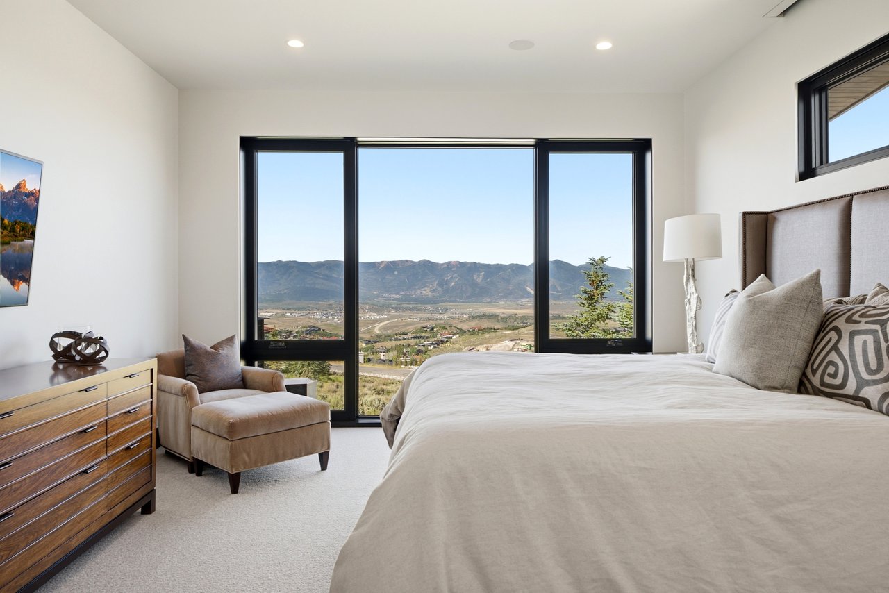 Top-of-Promontory Architectural Estate — Furnished & Turnkey - Front-Row Mountain Views