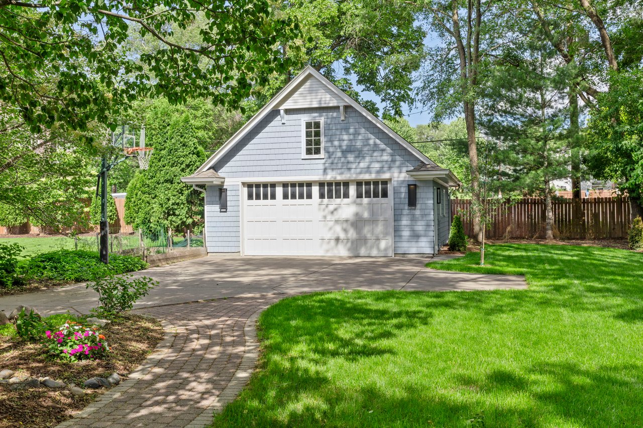 5229 Halifax Ave S, Edina