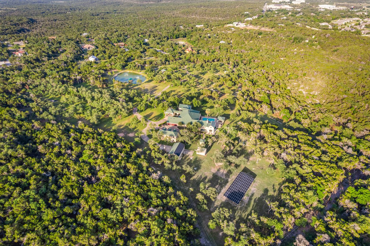 32 Acre Estate