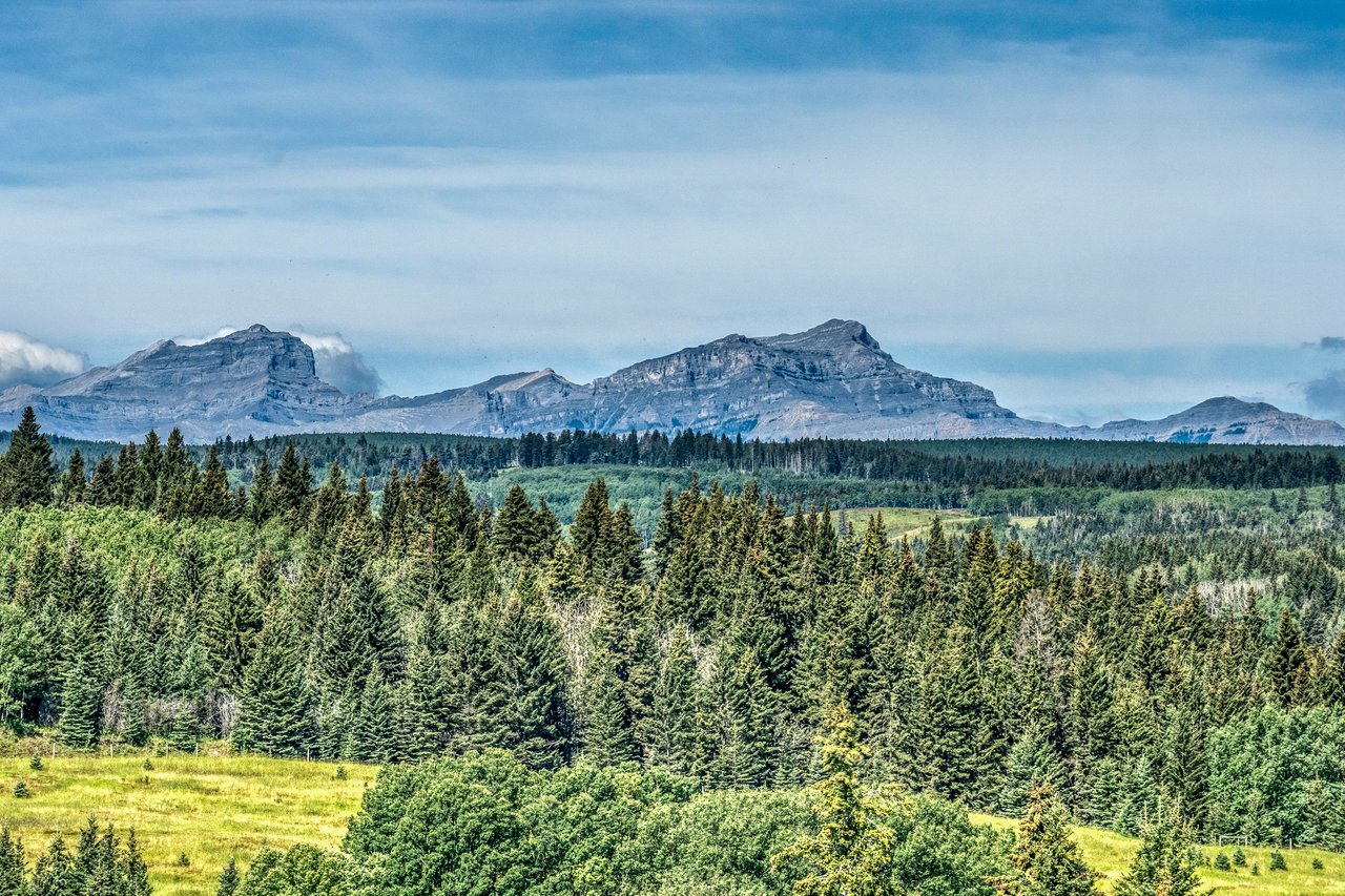Architectural Luxury Home in Alberta's Foothills Near Canmore & Calgary