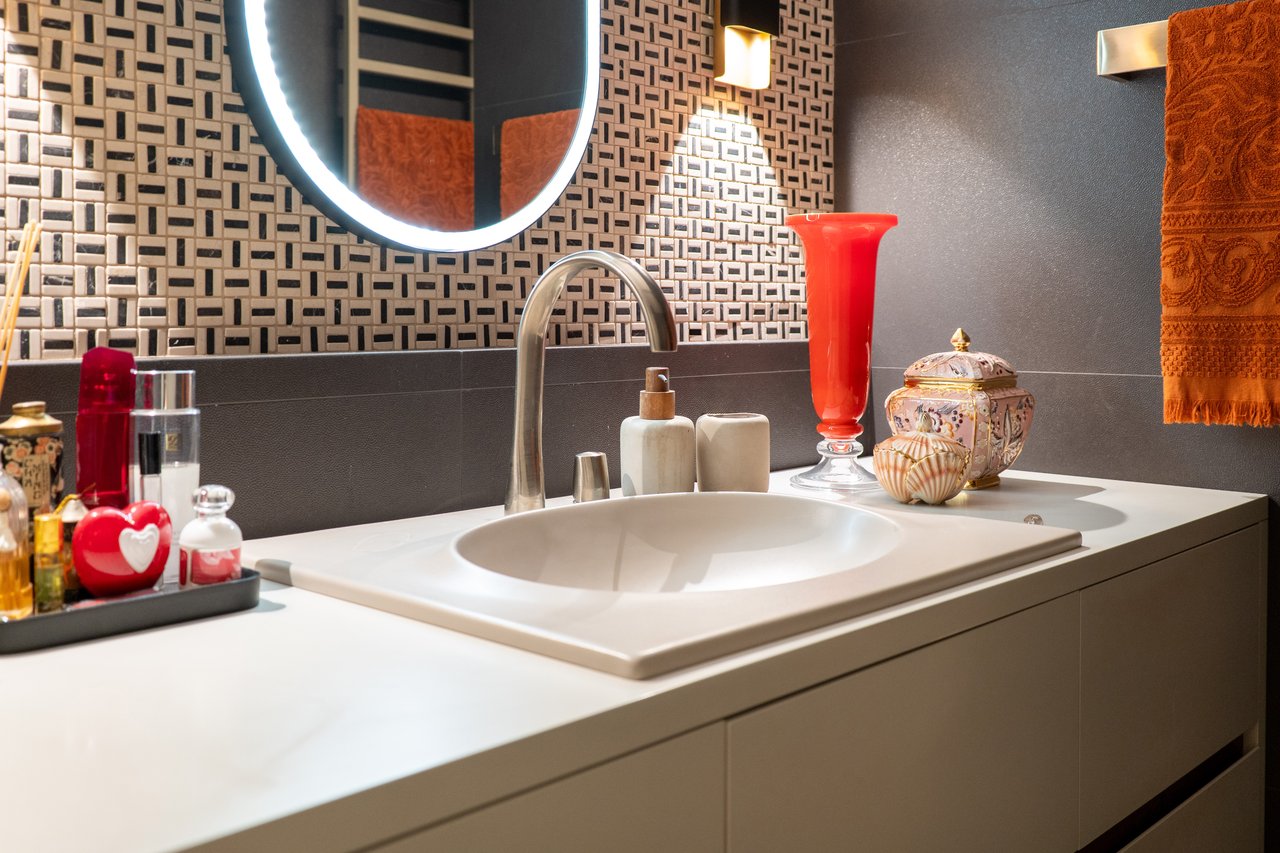 Exceptional Fully Renovated 2+1 Bedroom Apartment in Boavista, Porto