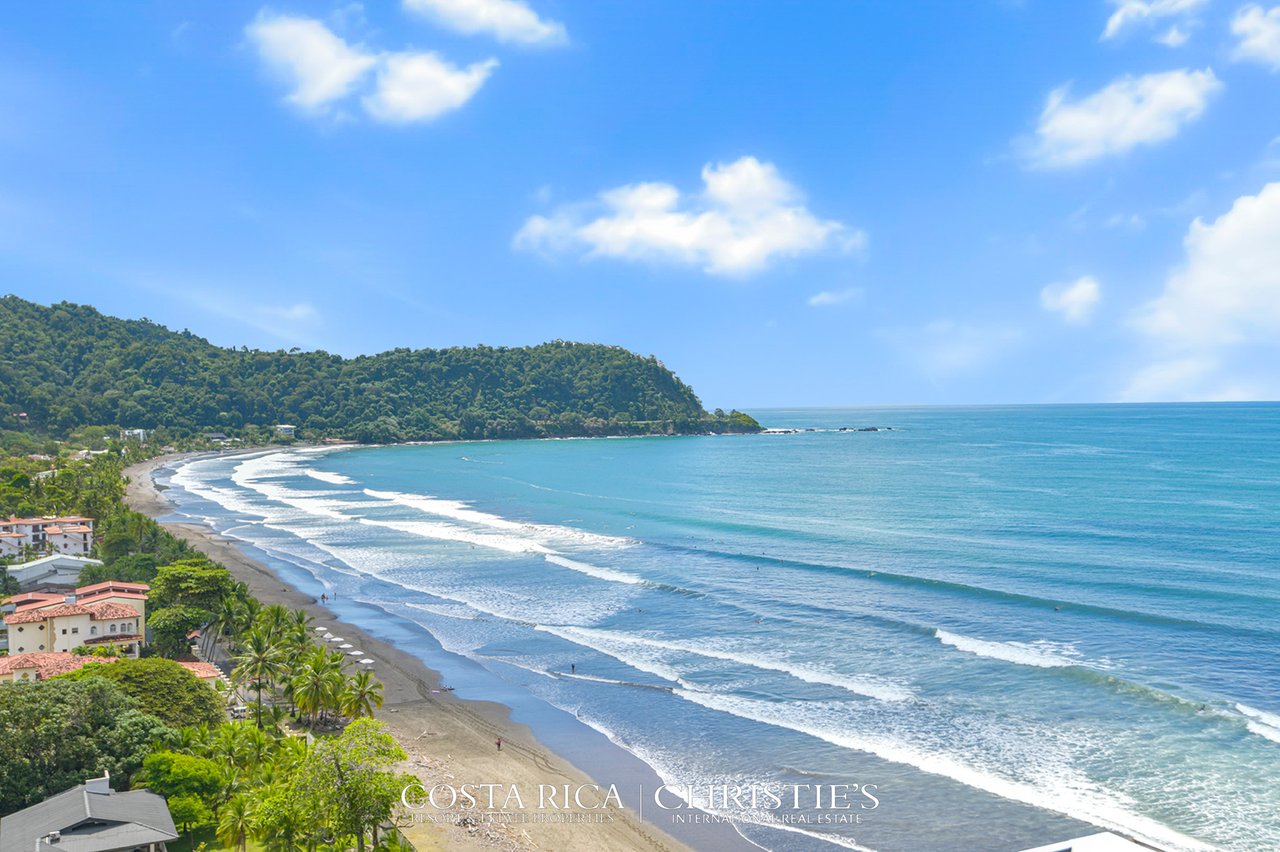 Beachfront One Bedroom Condo with Private Rooftop Patio