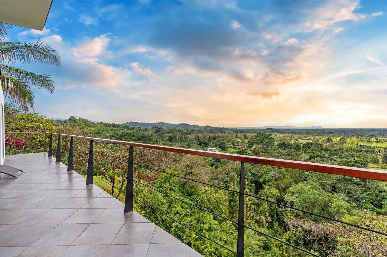 Exceptionally Private Home with Panoramic Ocean, Mountain & Sunset Views - Casa Sol