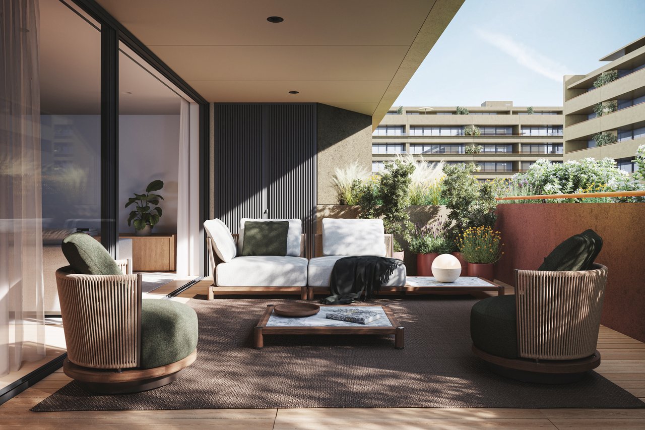 Elegant 3-Bedroom Apartment with Terraces in Prime Residential Area Near Porto