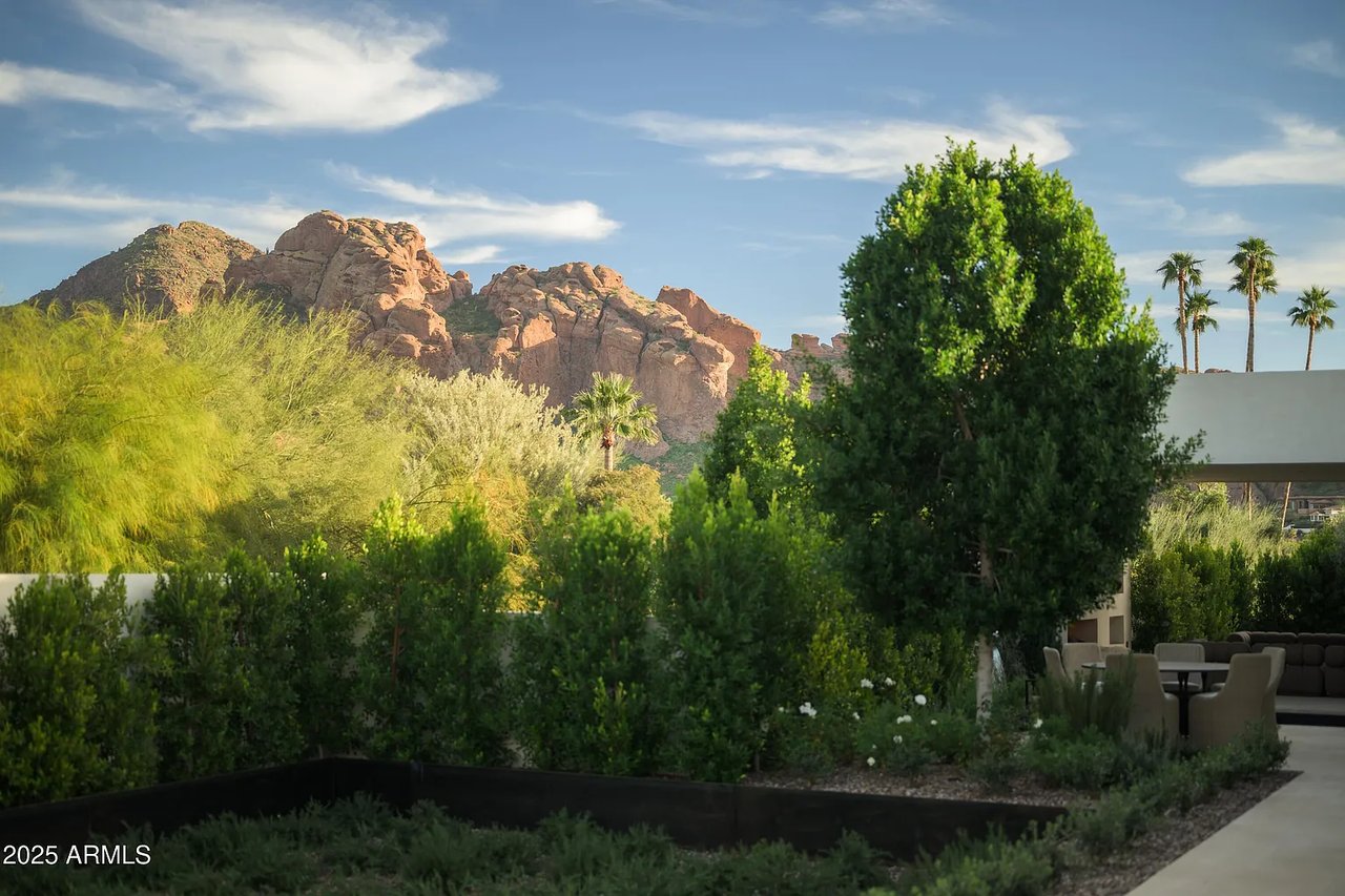 4510 E Maderos Del Cuenta Drive