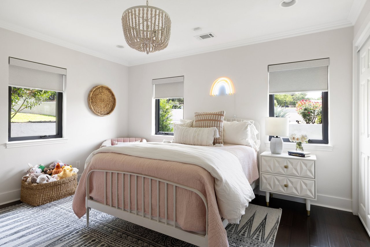 3742 Golden Rain Cove