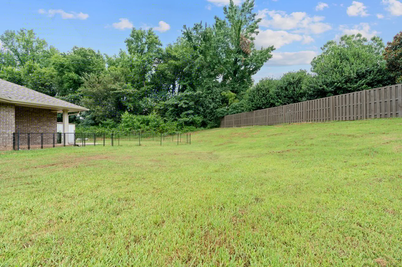 Quiet Cul-de-Sac – Minutes from Clift Farms!