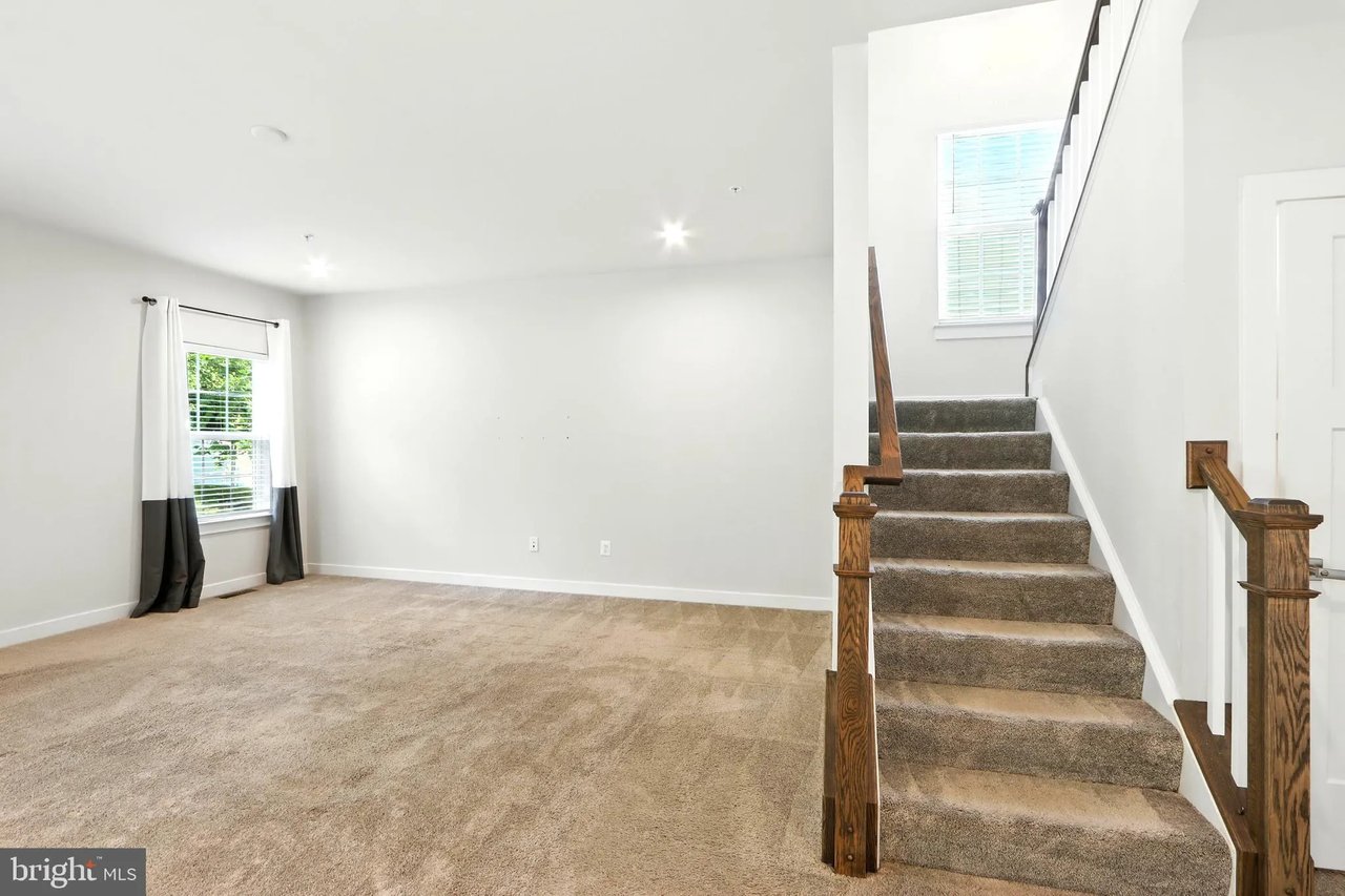 6015 Charles Henry Pl