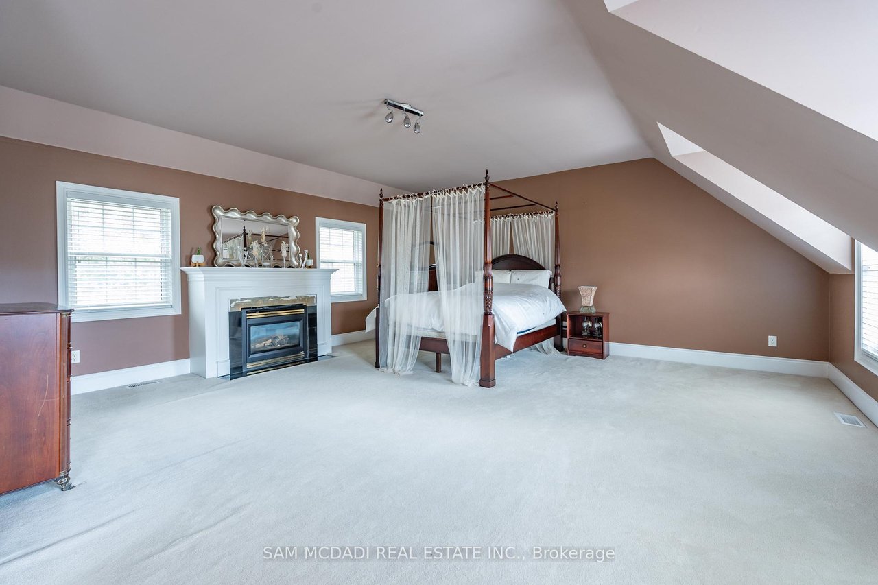 3248 Barchester Court