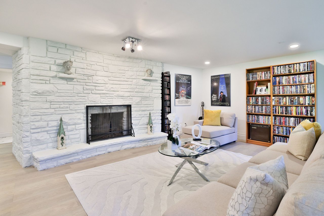 625 Sir Richards Rd