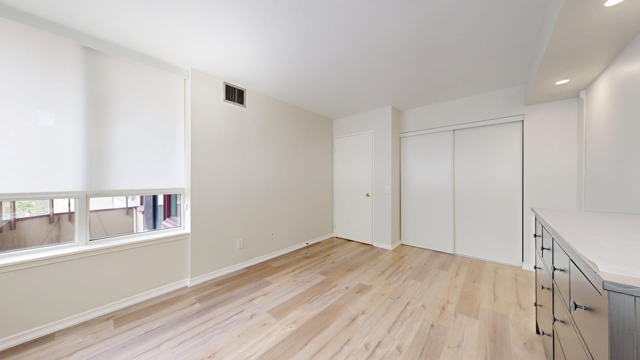 81 Townsgate Drive 211