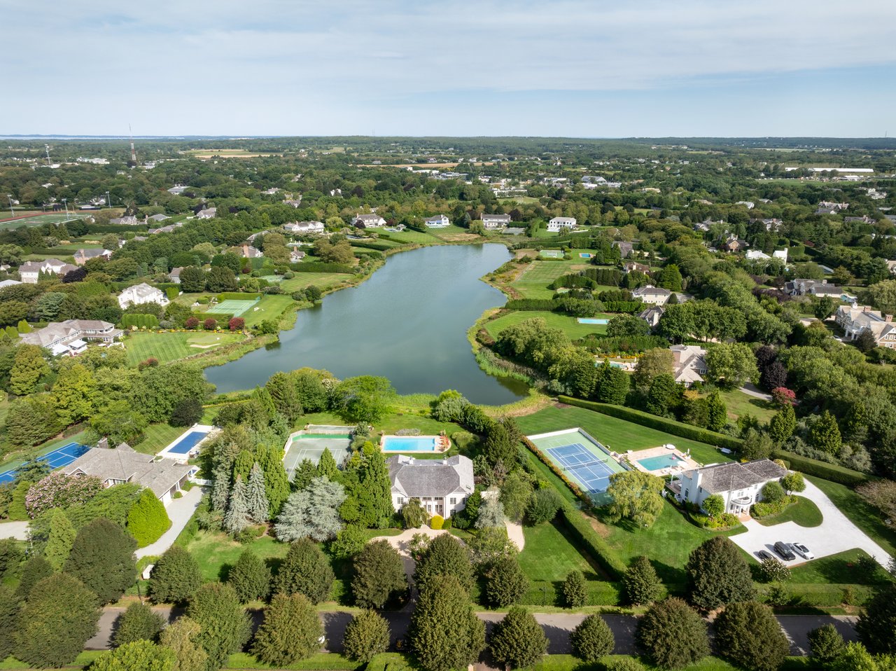 Southampton Village Summer Rental with Tennis / Pool