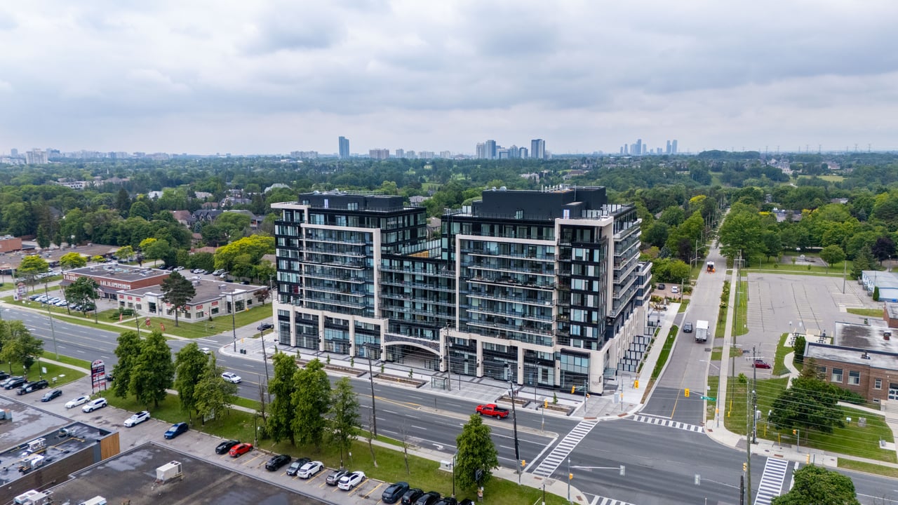 8188 Yonge Street, 235