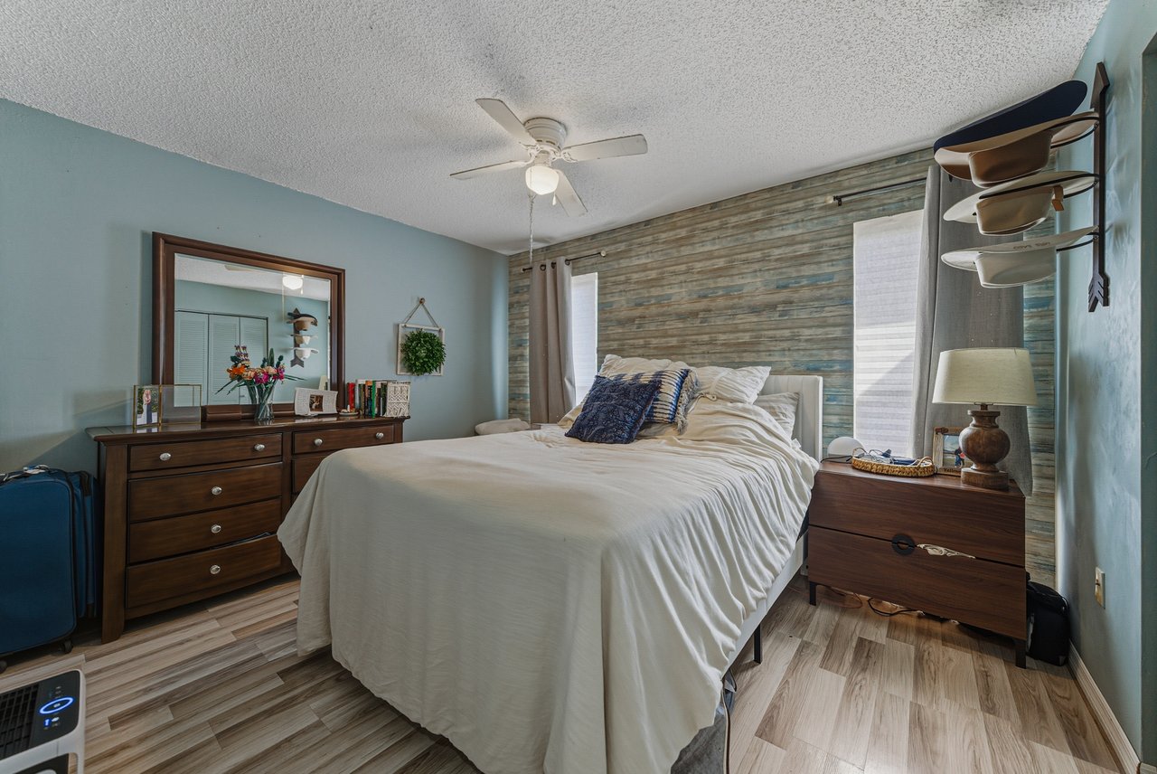 3229 SEVEN SPRINGS BLVD