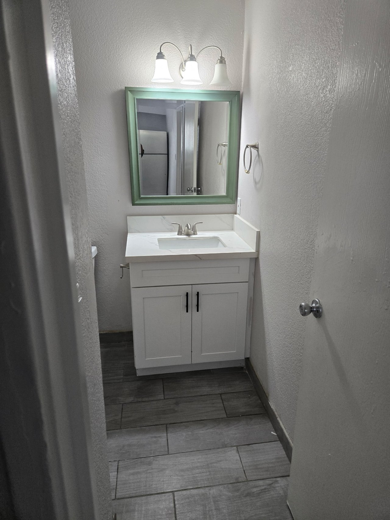 33 Gold Bar Court #B