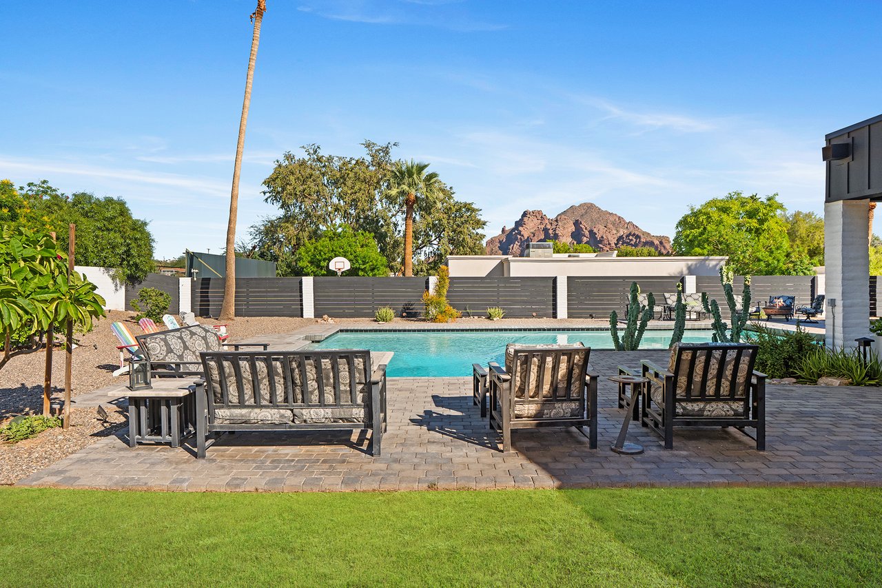 3842 E SAN MIGUEL Avenue, Paradise Valley