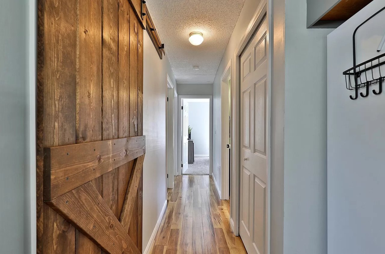 Adorable Split-Level Ludlow Ranch