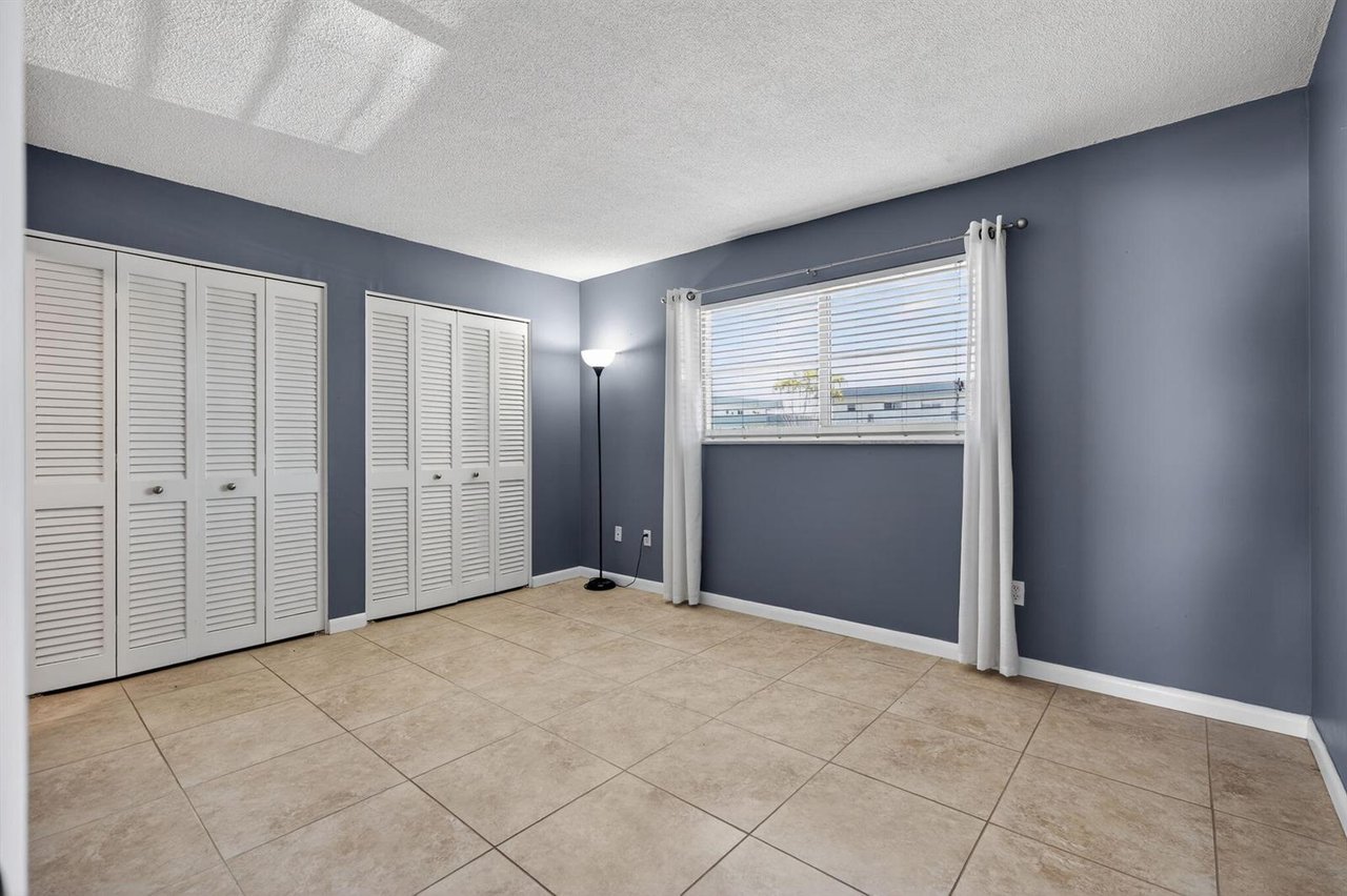 121 Wettaw Lane Ln #112