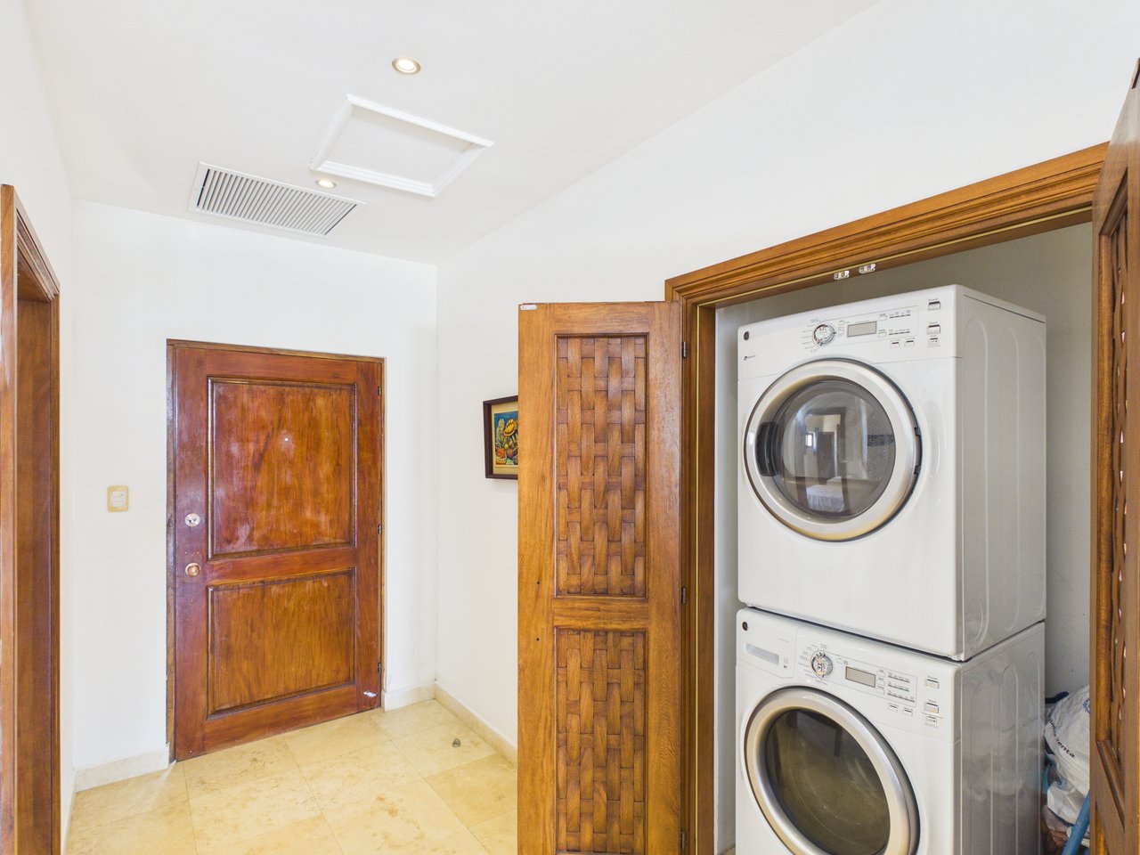 Casa Nanik, Villa 1307, Pristine Bay