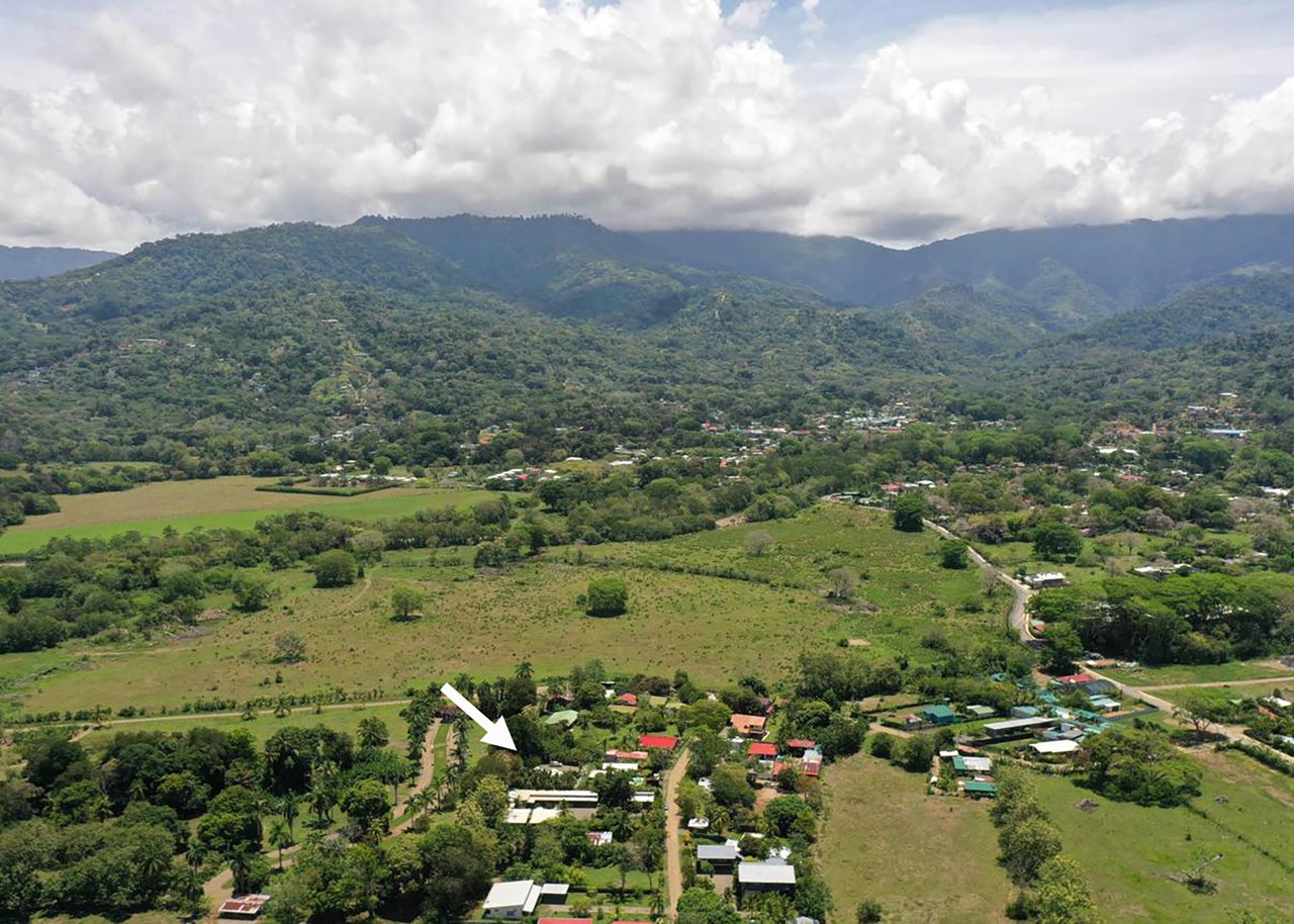 CASA SECRETA: Your Hidden Uvita Escape With Room To Expand – 0.28 Acres