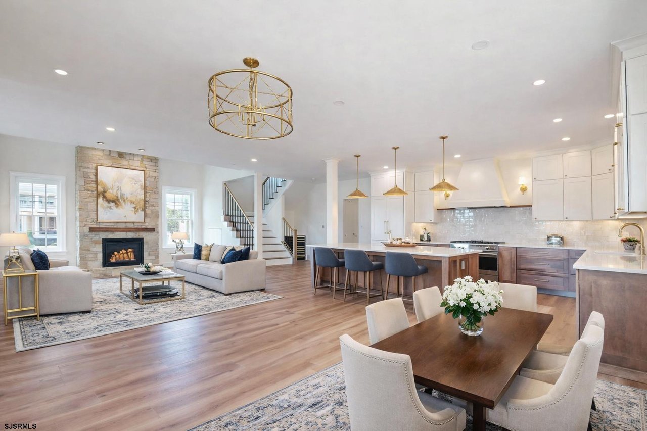 1904 W Brigantine Avenue