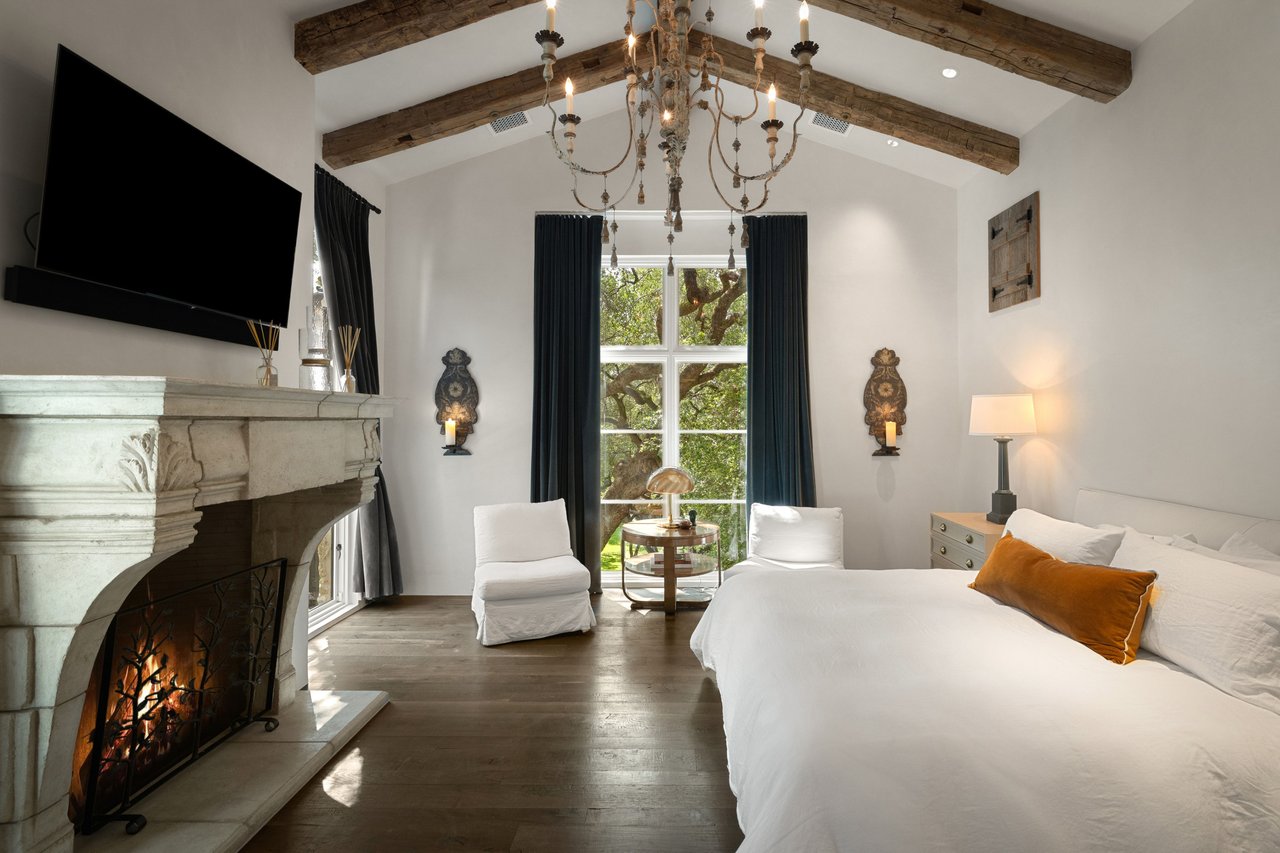 La Vita of Lake Austin in Westlake Hills