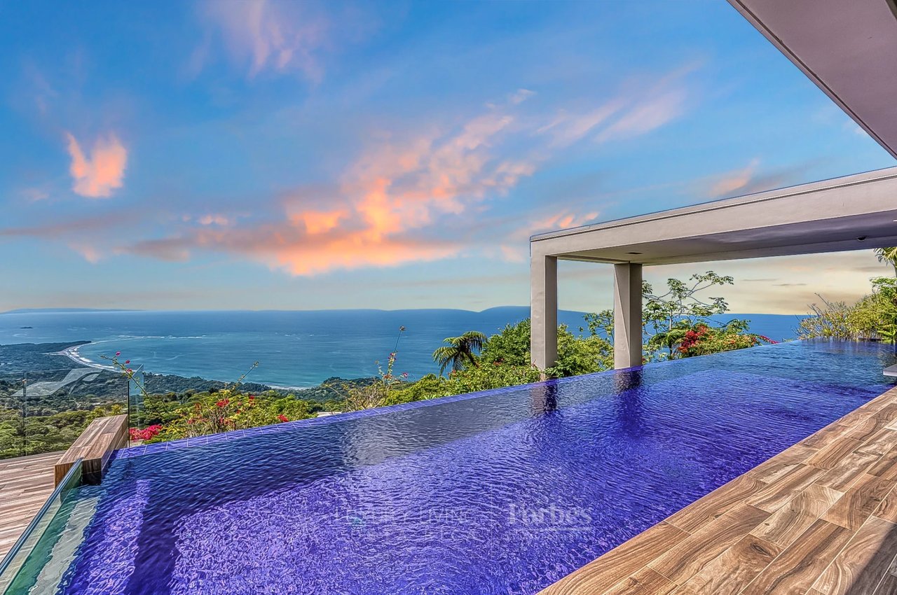 6575 - Dominical Contemporary Mansion